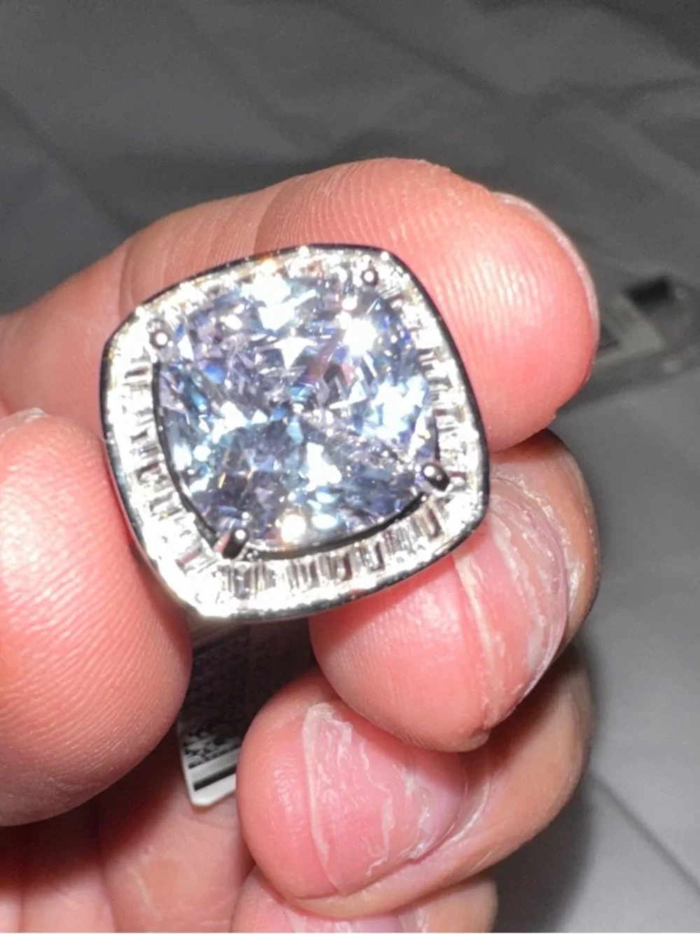 Sparkling Cushion-Cut lab diamond Halo Ring - Women Jewelry size 5
